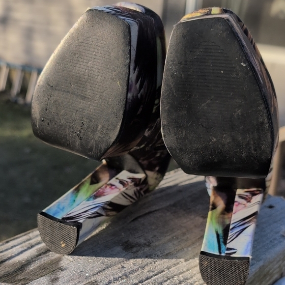 Artistic Azalea Wang Print Platform Heeled Boots, Y2K, Goth - Picture 6 of 8